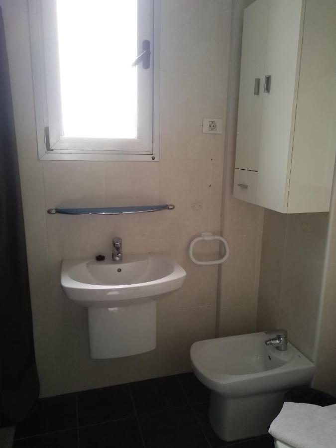 Duplex Apartments Nirvana 칼라오살바헤 외부 사진