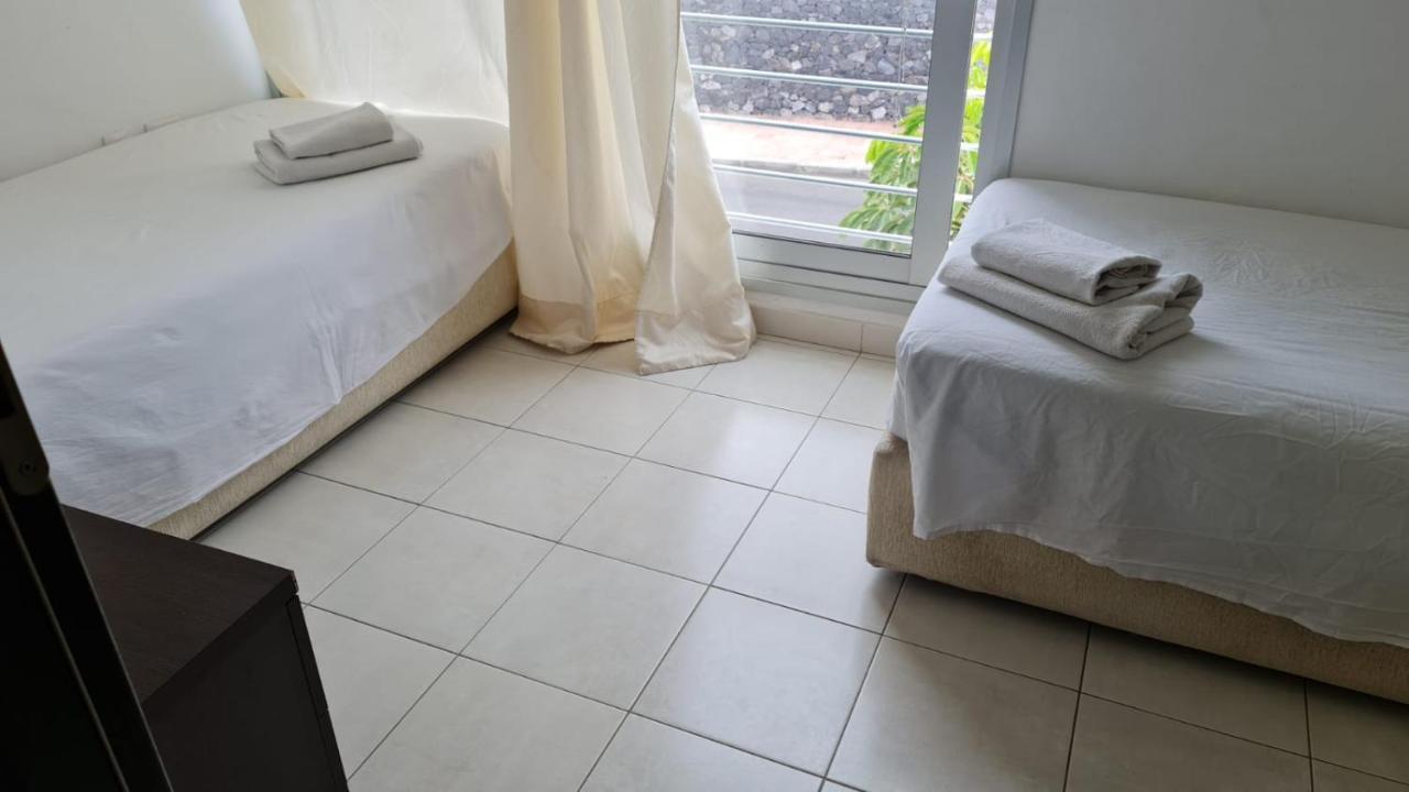 Duplex Apartments Nirvana 칼라오살바헤 외부 사진