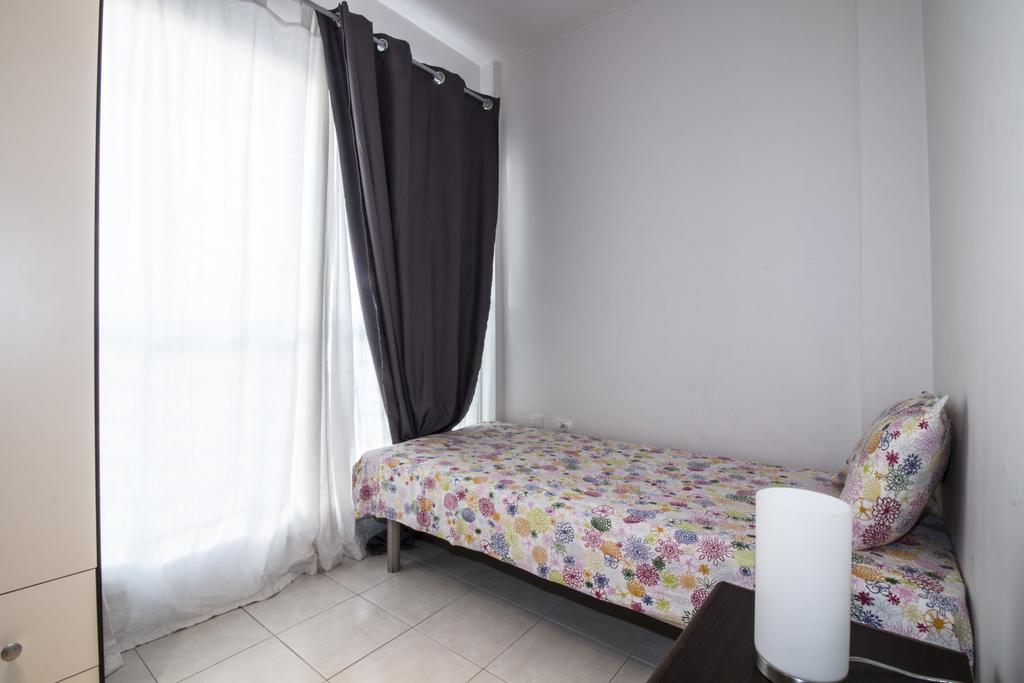 Duplex Apartments Nirvana 칼라오살바헤 외부 사진