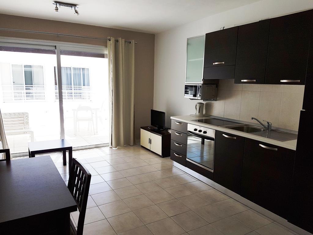 Duplex Apartments Nirvana 칼라오살바헤 외부 사진