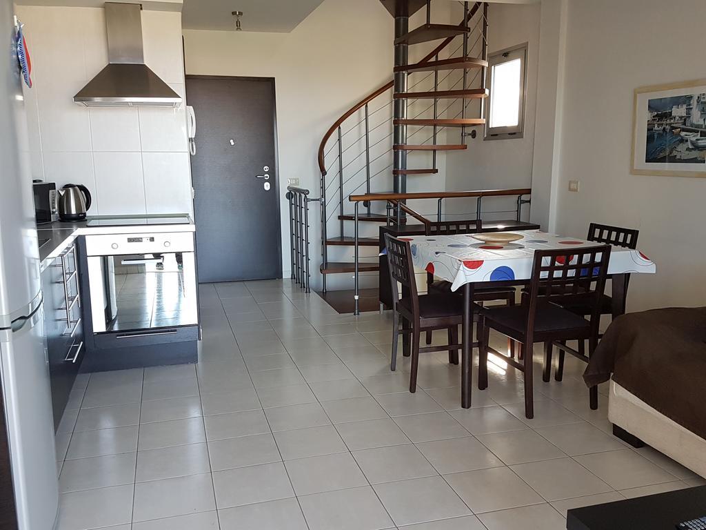 Duplex Apartments Nirvana 칼라오살바헤 외부 사진